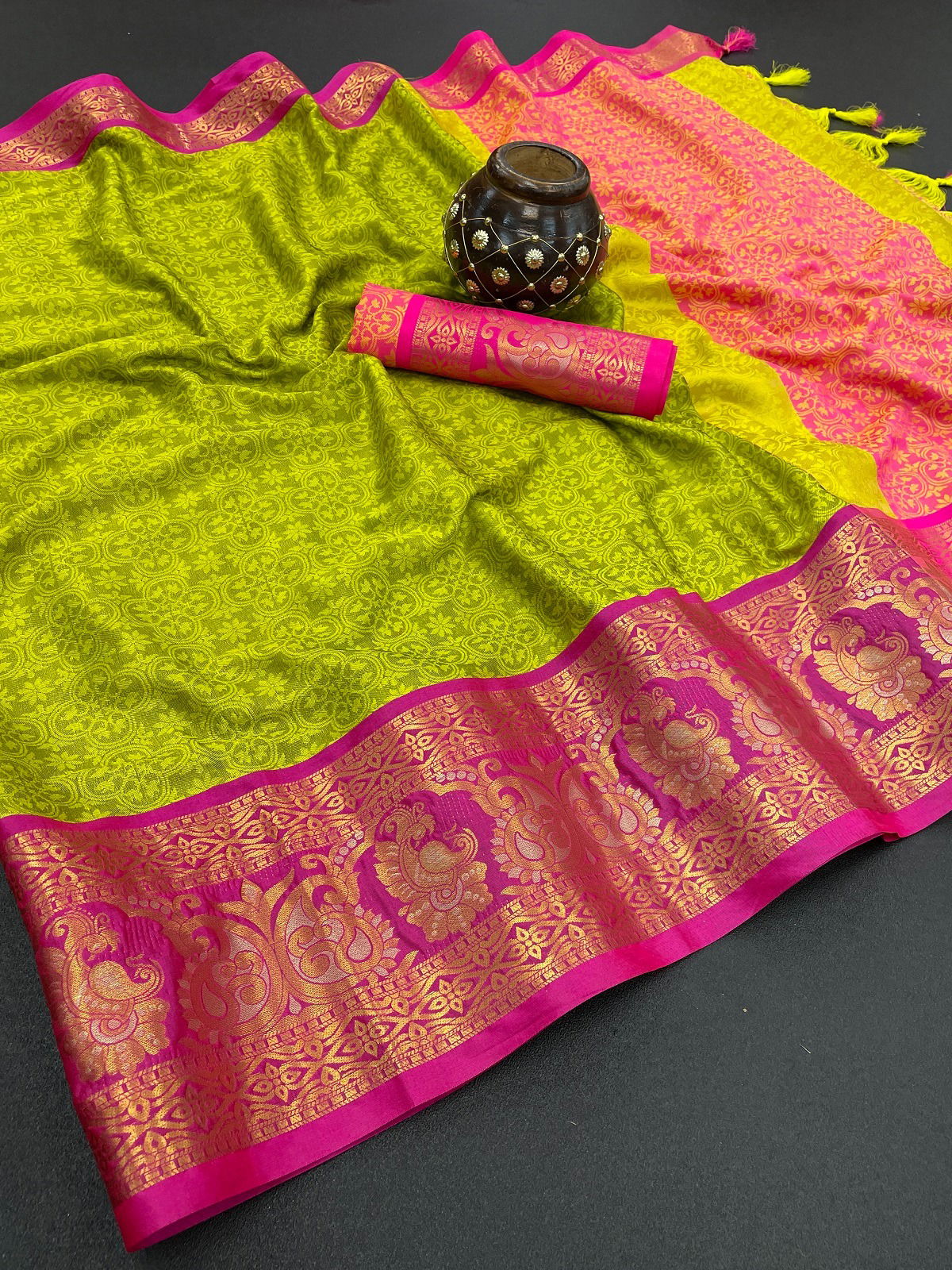 Aab Varuni Designer Non Catalog Sarees
